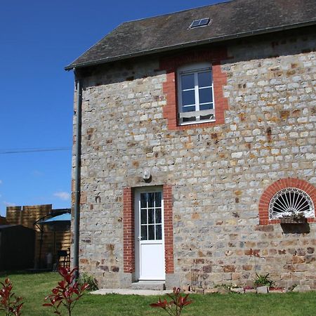 Le Vieil Home, Au Pied De La Cite Medievale La Haute-Chapelle Eksteriør bilde